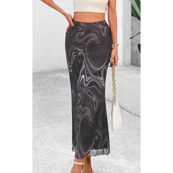 Plus Size Floral Mesh Maxi Skirt - High Waisted Fishtail Design for Summer Style - Picture 4 of 6